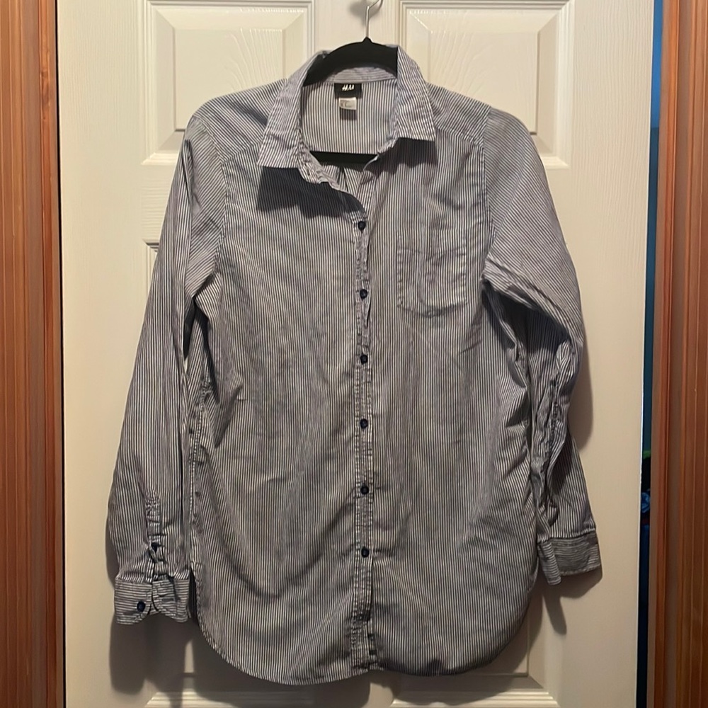 H&M button down shirt, size 8